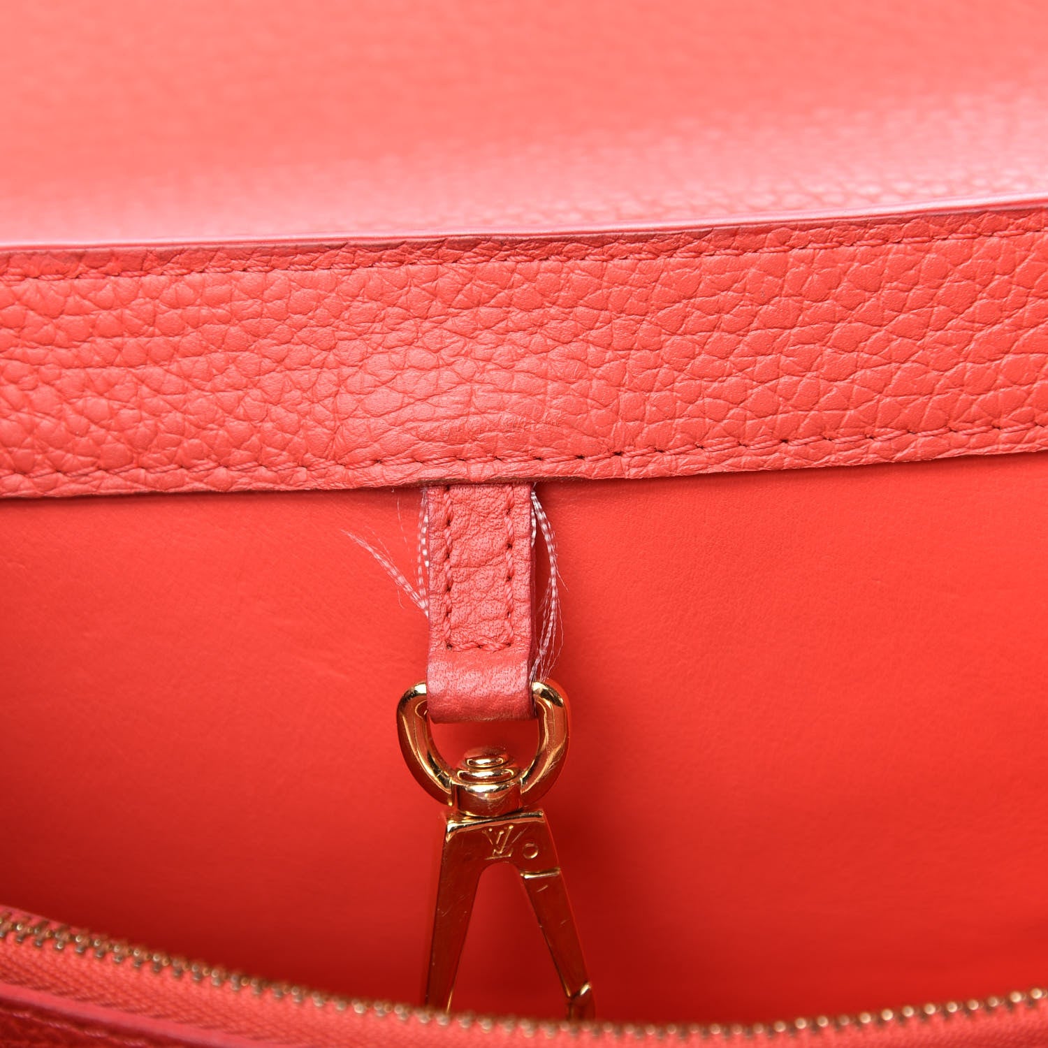 Louis Vuitton Taurillon Capucines MM Hibiscus Flamingo 9 of 10