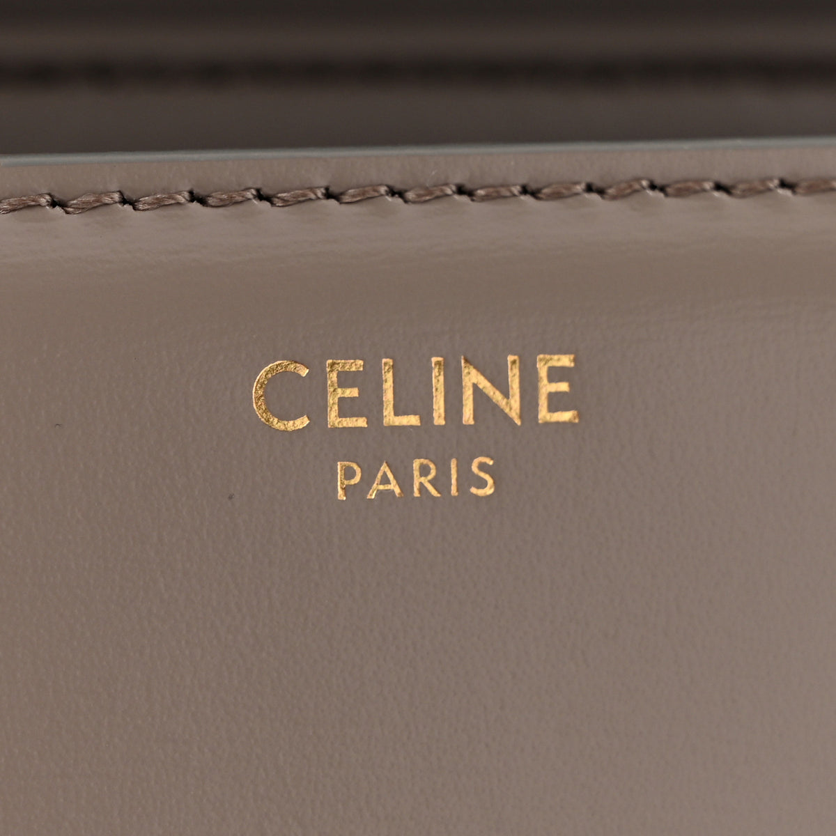 Shiny Calfskin Medium Triomphe Pebble