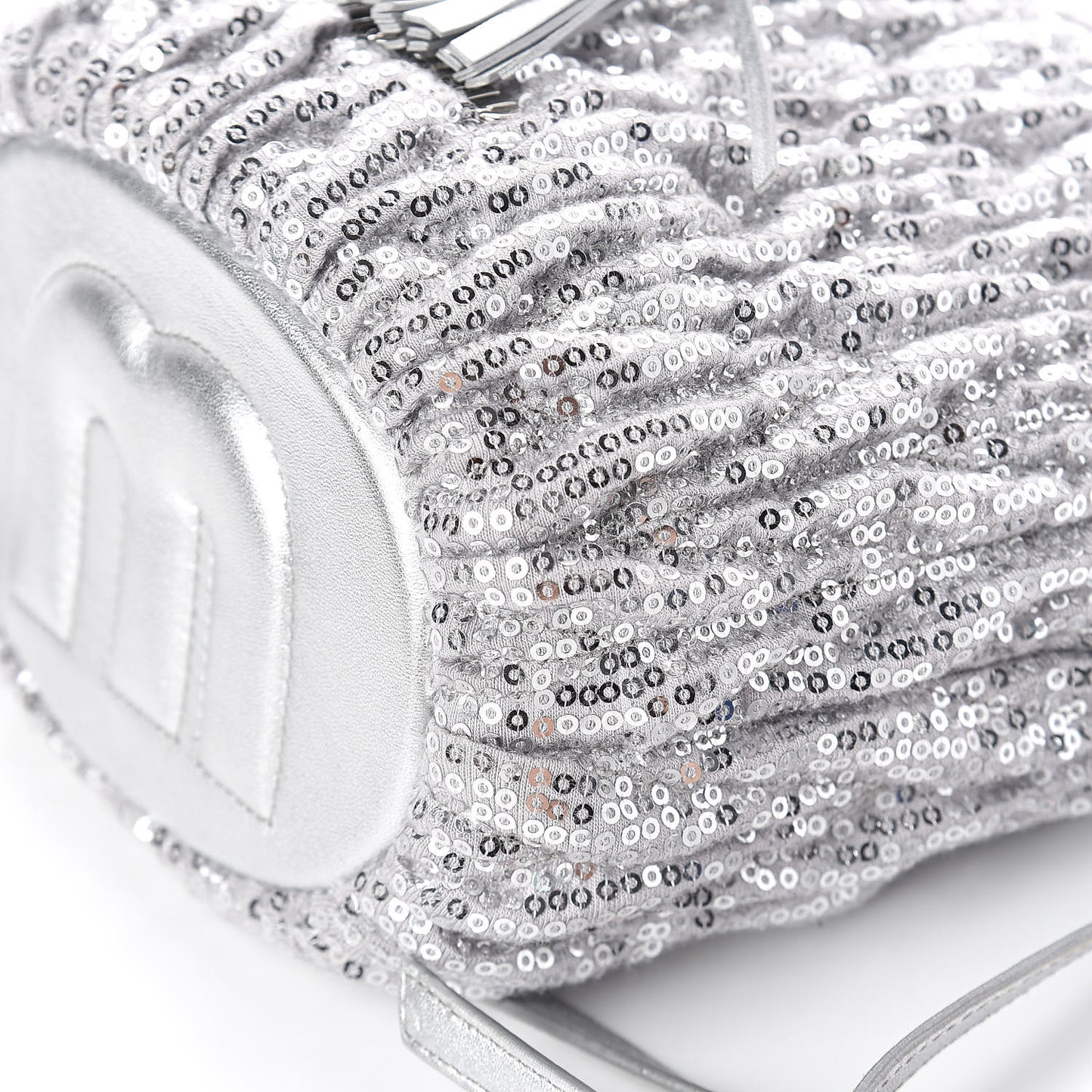 Paillettes Mate Bucket Bag Argento