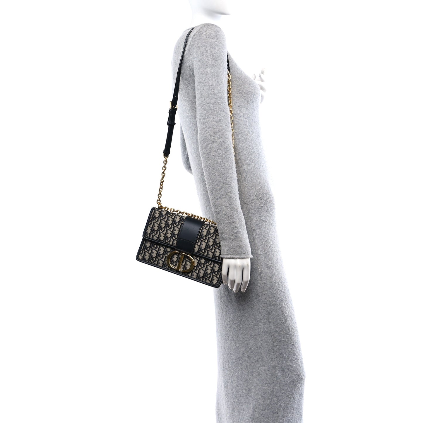 Oblique 30 Montaigne Chain Flap Bag Blue