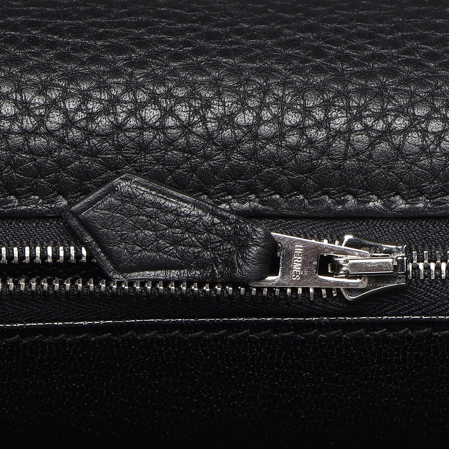 Hermes Taurillon Clemence Shoulder Kelly 40 Black 23 of 29
