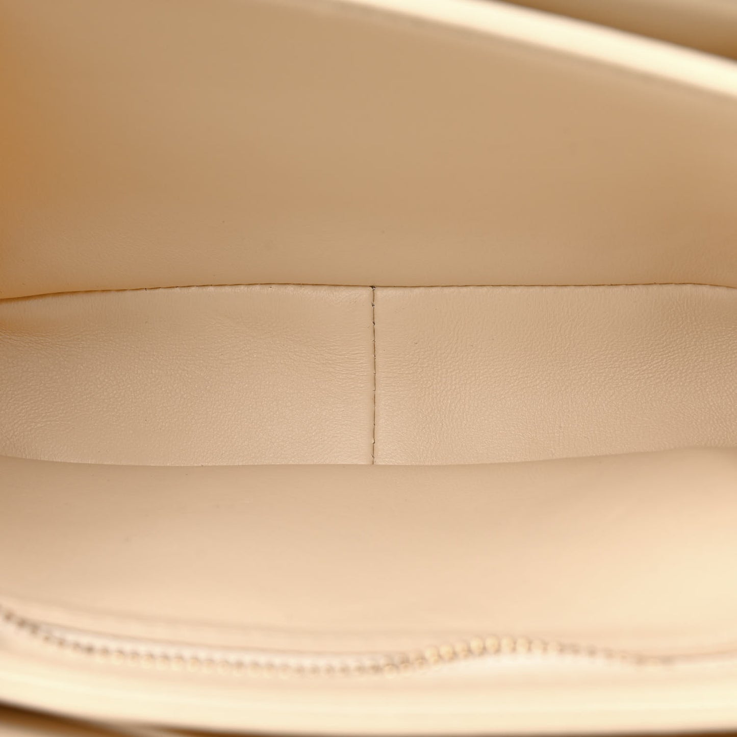 Shiny Calfskin Small Triomphe Vanilla