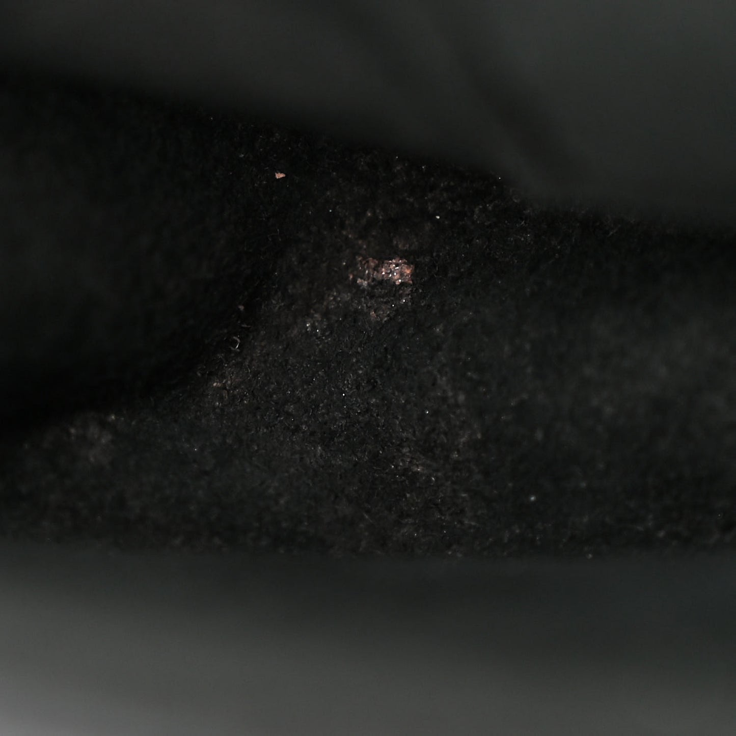 Calfskin New Wave Chain PM Black