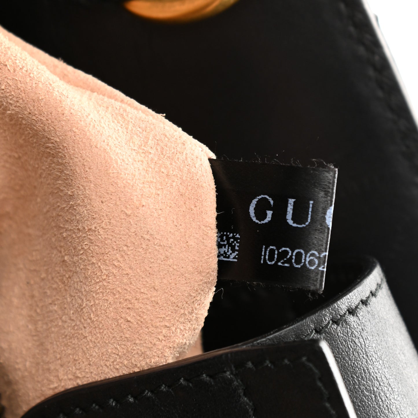 Calfskin Matelasse Medium GG Marmont Tote Black
