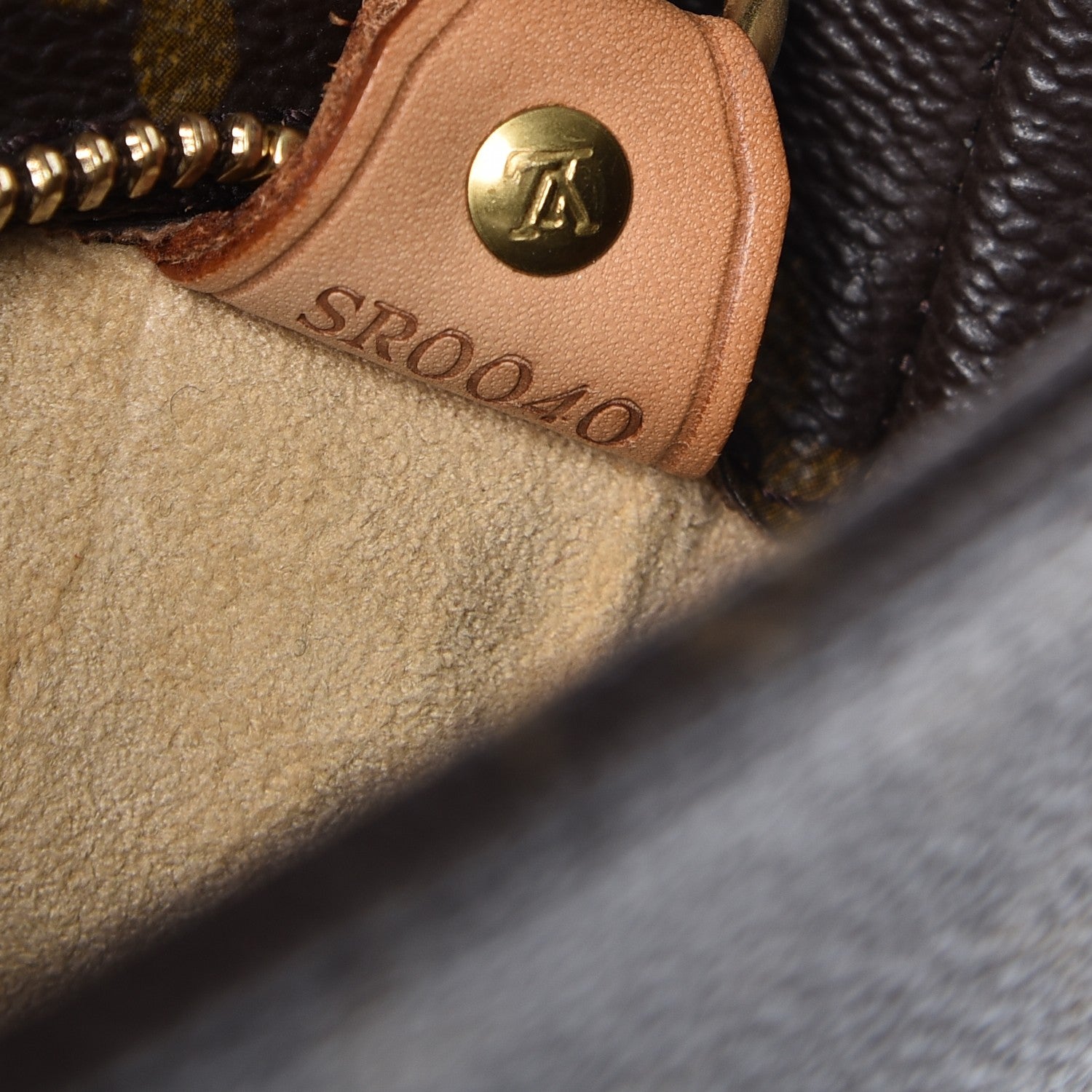 Louis Vuitton Monogram Luco 7 of 14