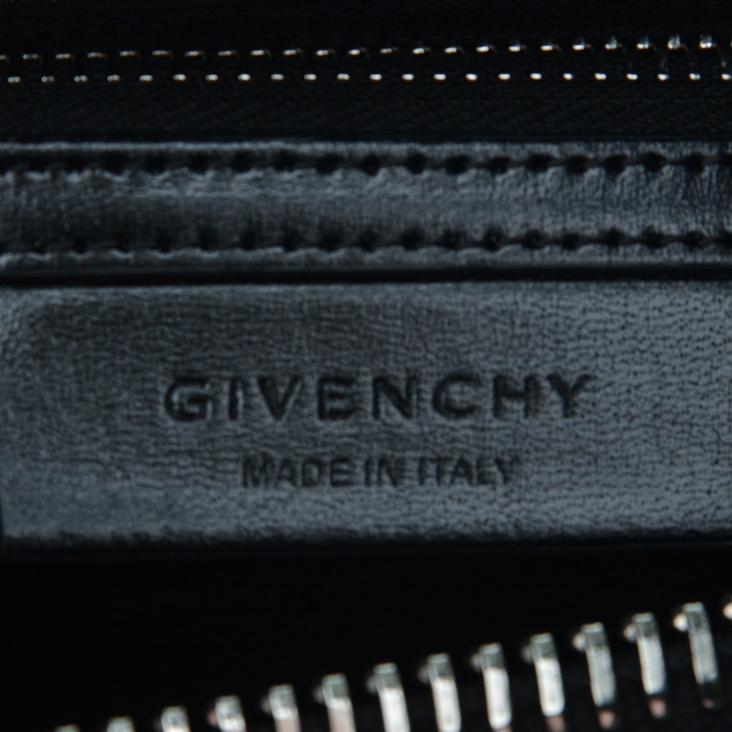 Shiny Lord Calfskin Small Antigona Black