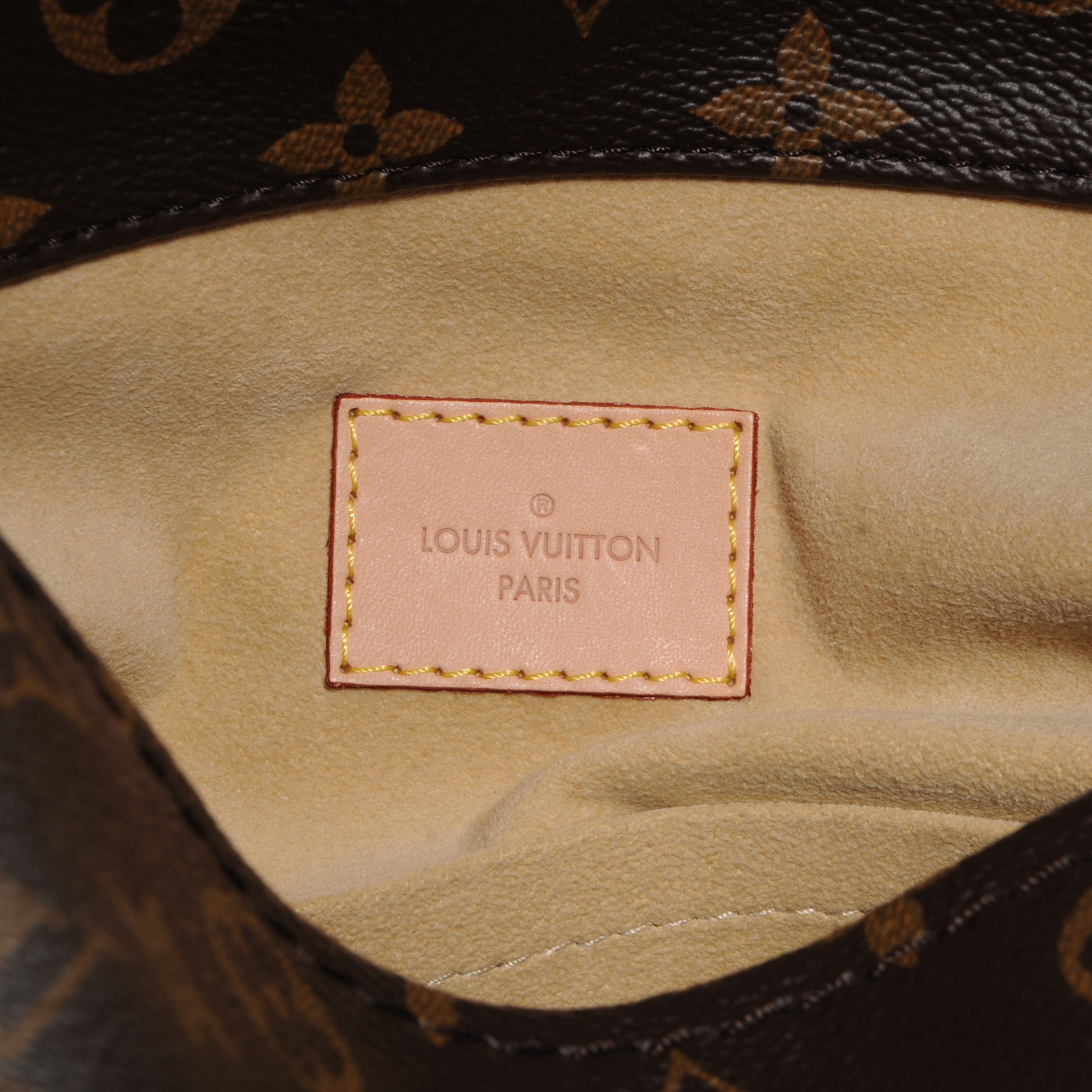 Louis Vuitton Monogram Artsy MM 6 of 8