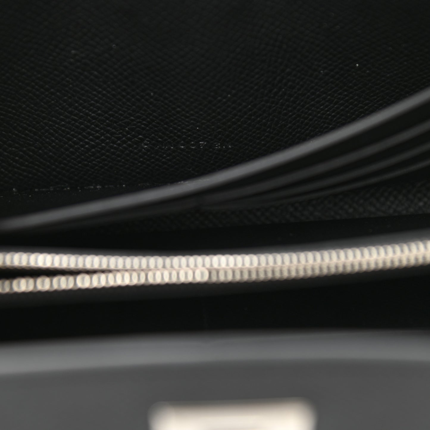 Epsom Kelly Longue Wallet Black