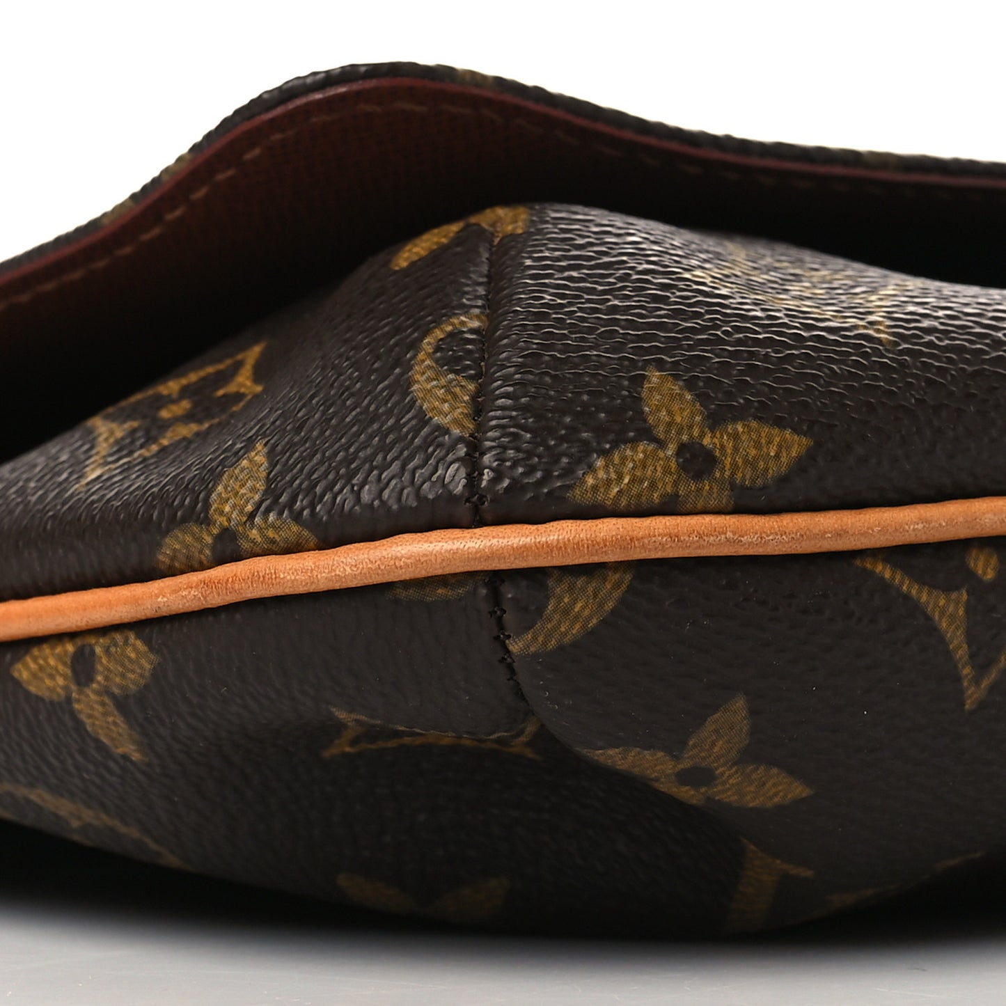 Monogram Musette Tango