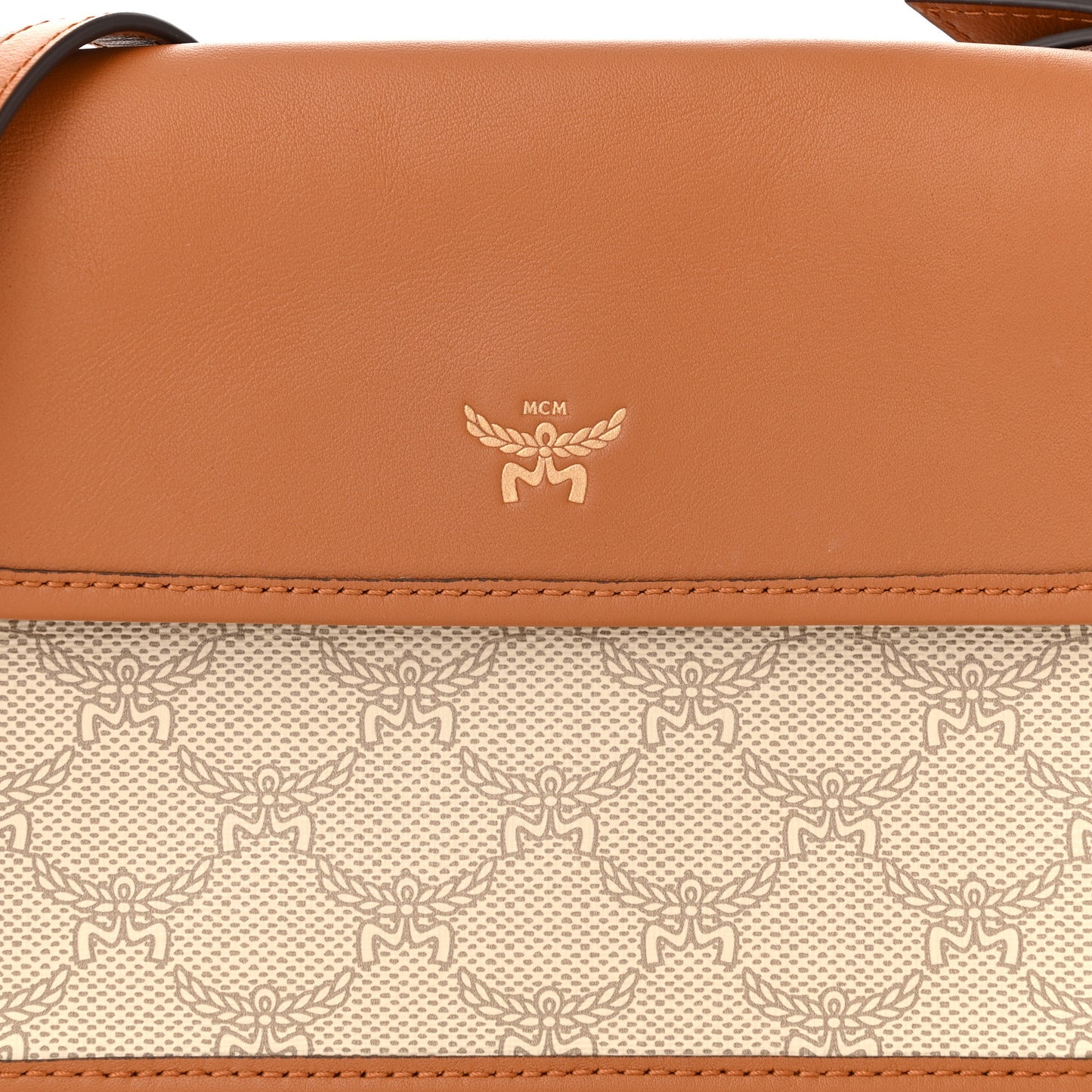 Lauretos Nappa Small Himmel Crossbody Oatmeal