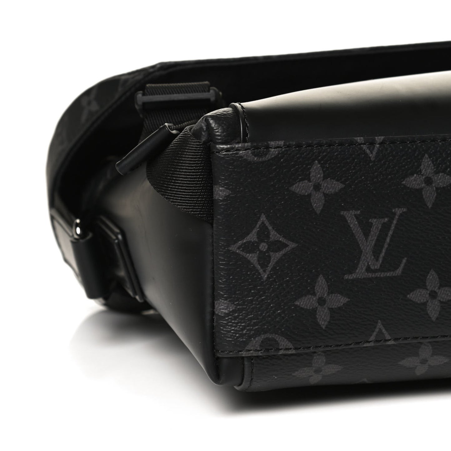 Monogram Eclipse Voyager PM Messenger