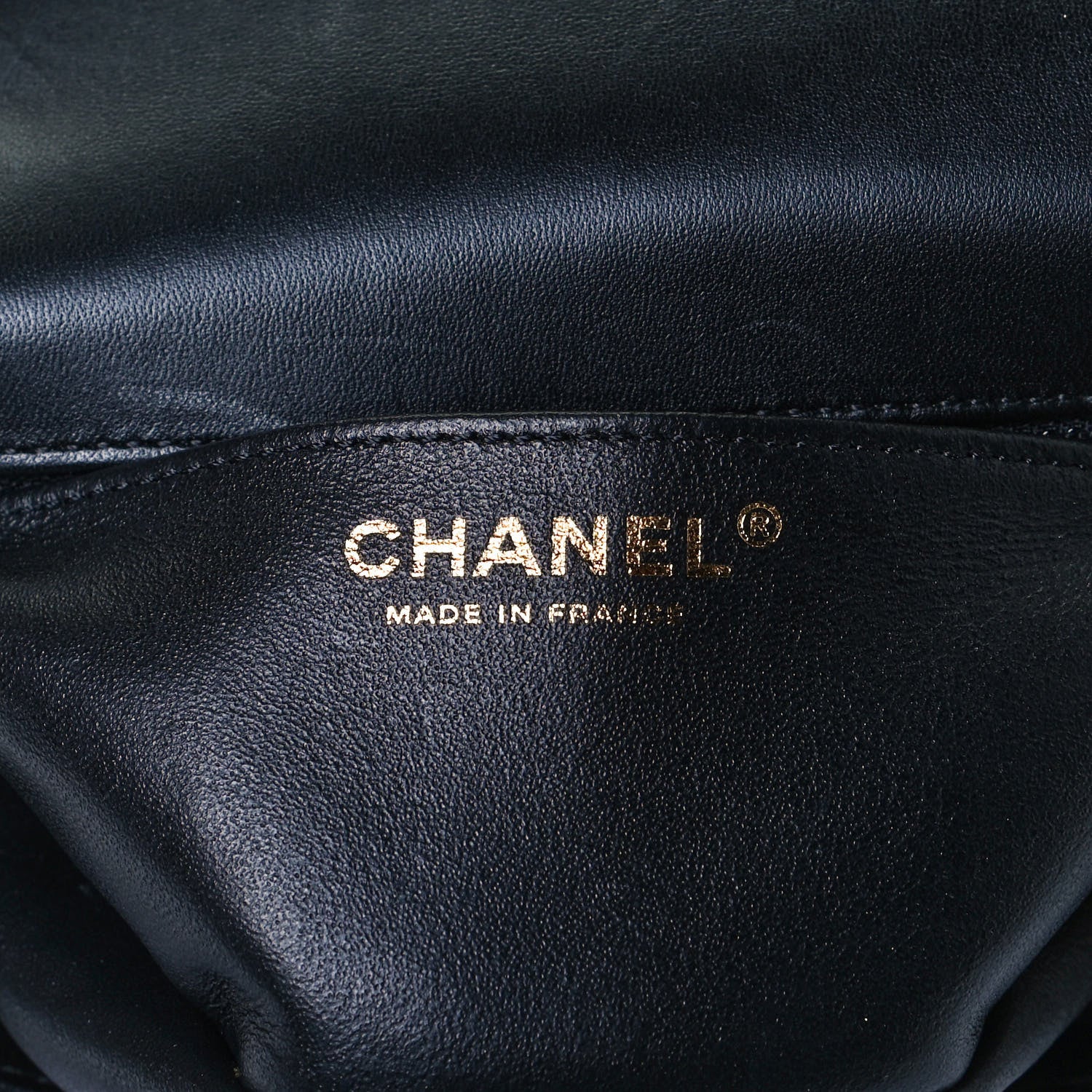 Chanel Calfskin Crocodile Embossed Graffiti 2.55 Mini Cocodile Reissue Flap Black Pink 5 of 15