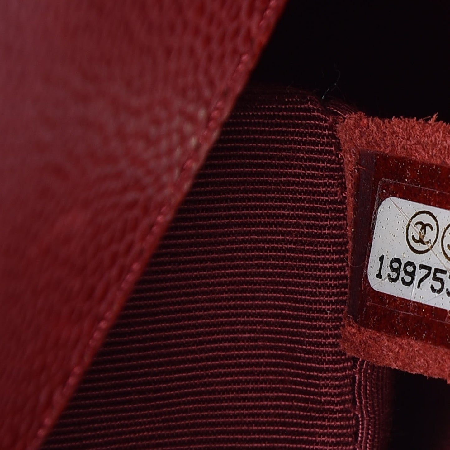 Caviar Quilted New Medium Boy Flap Dark Red