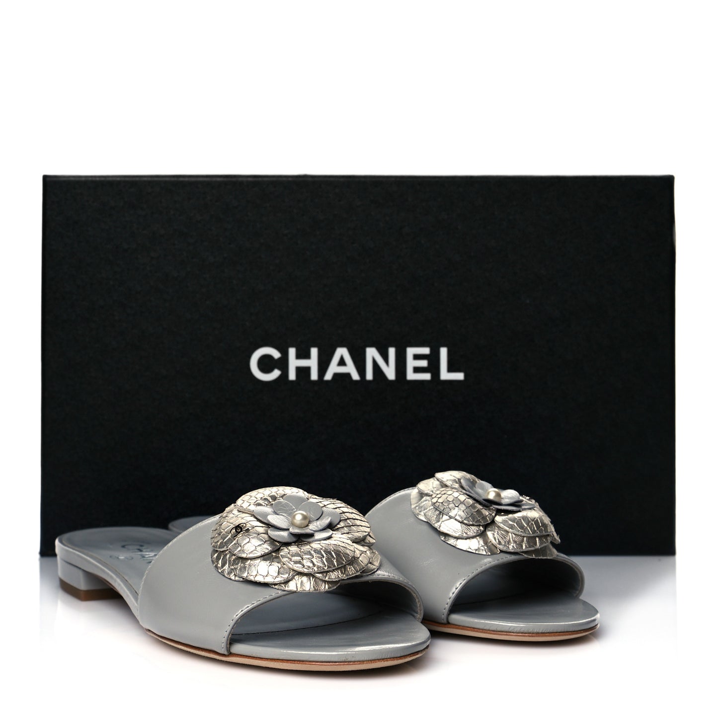 Metallic Lambskin Camellia Pearl Slides 37 Grey Silver