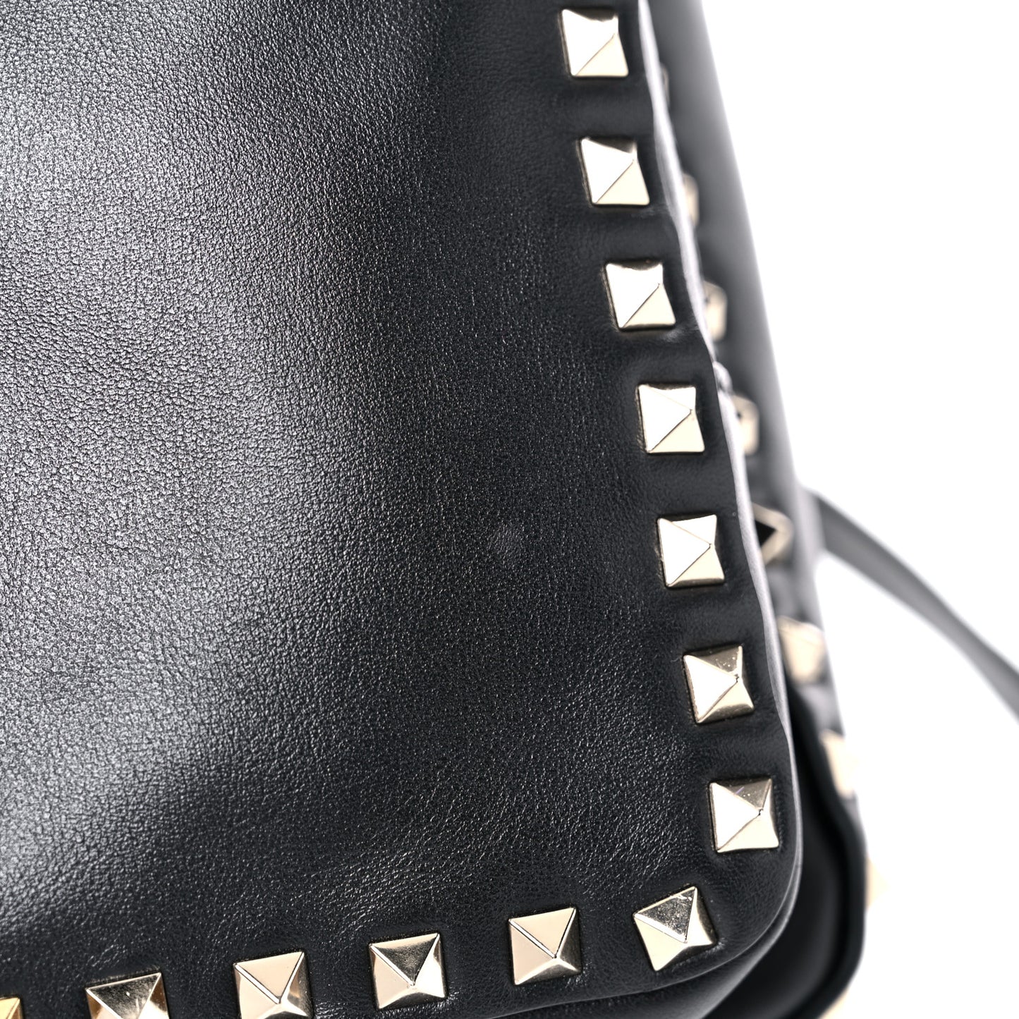Vitello Medium Rockstud Backpack Black