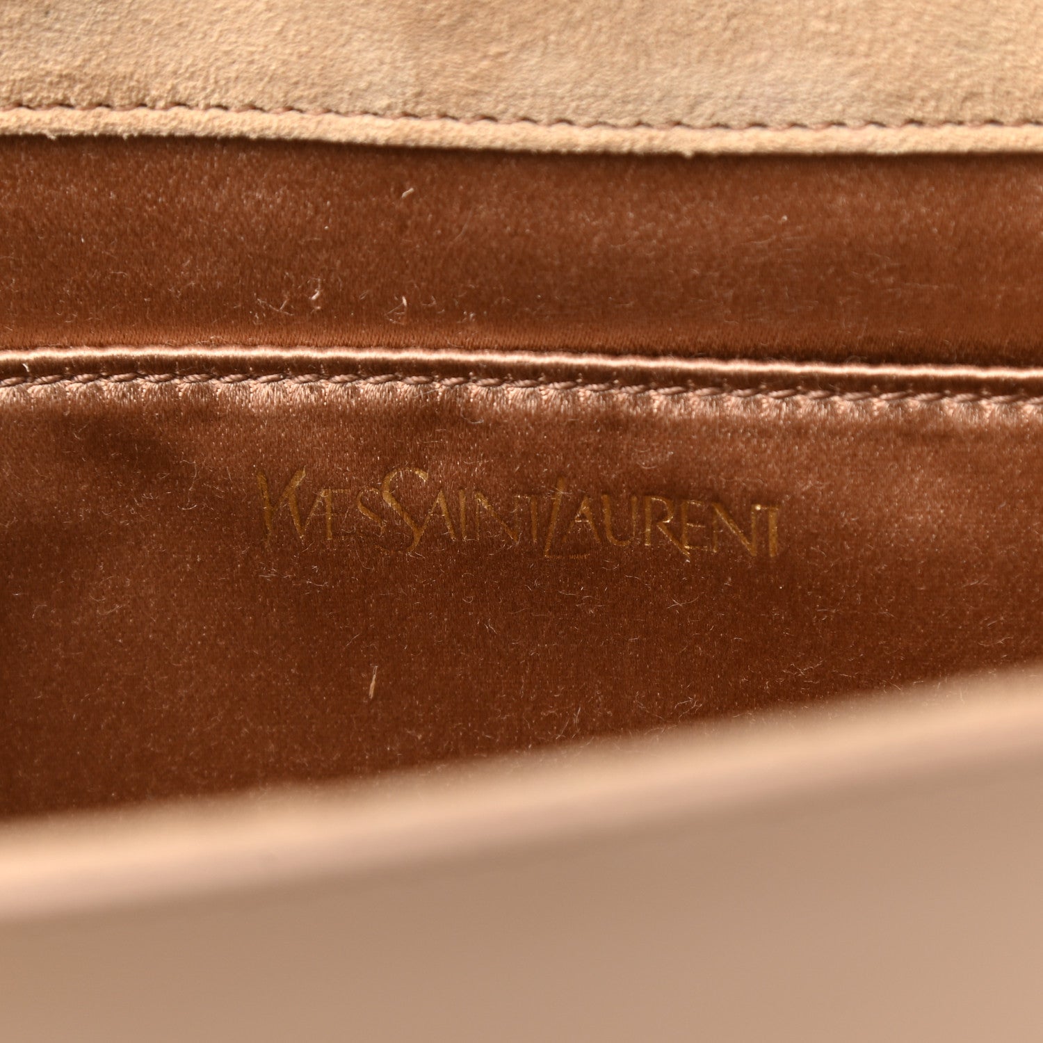 Saint Laurent Patent Calfskin Monogram Large Belle De Jour Clutch Chair 6 of 7