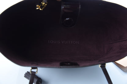 Louis Vuitton Vernis Long Beach MM Amarante 6 of 11