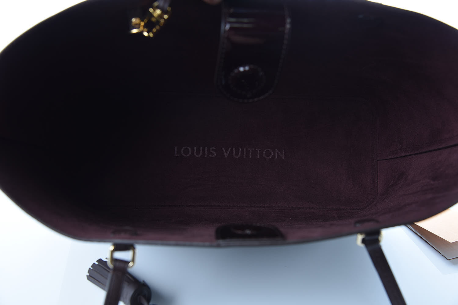 Louis Vuitton Vernis Long Beach MM Amarante 6 of 11