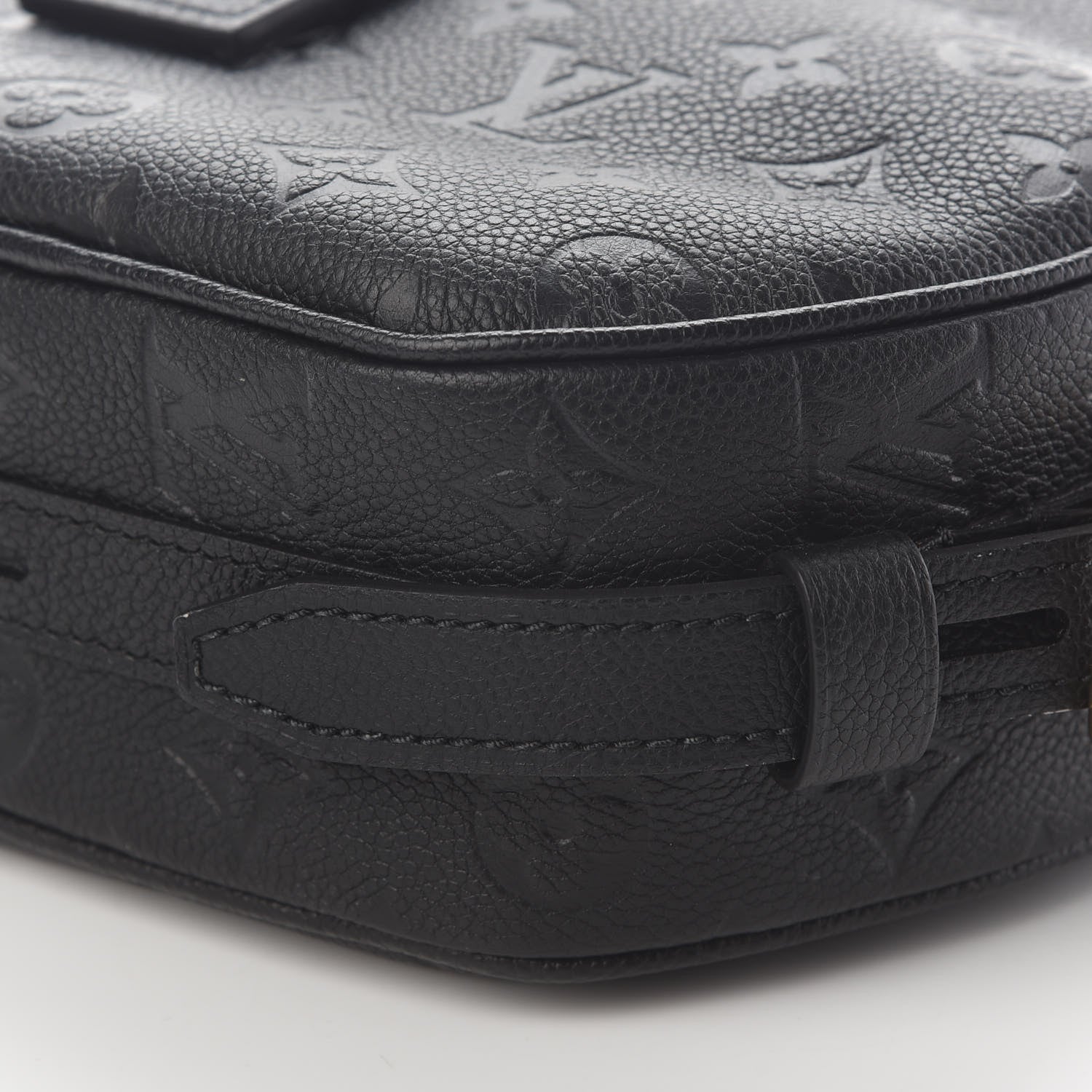 Louis Vuitton Empreinte Boite Chapeau Souple MM Black 8 of 8