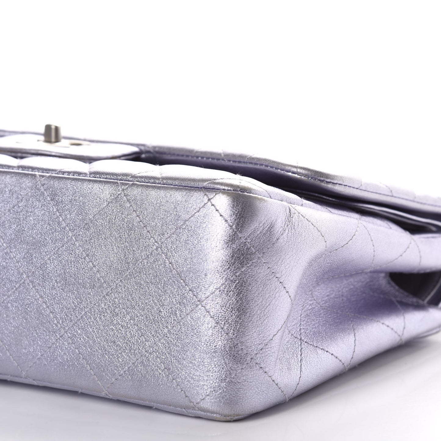 Iridescent Lambskin Jumbo Double Flap Light Grey