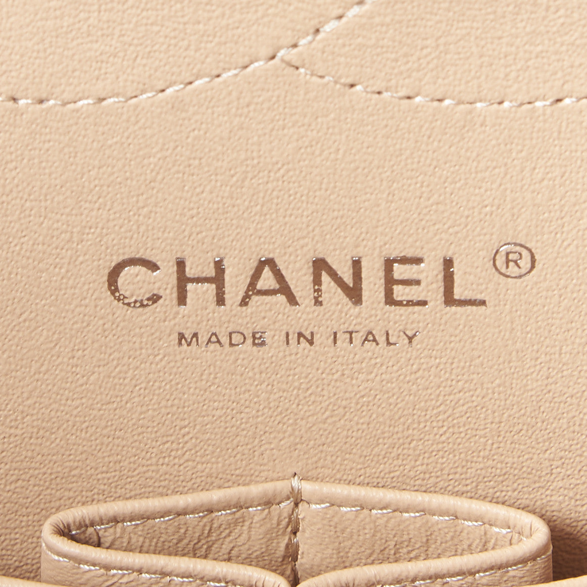 Caviar Quilted Jumbo Double Flap Beige Clair