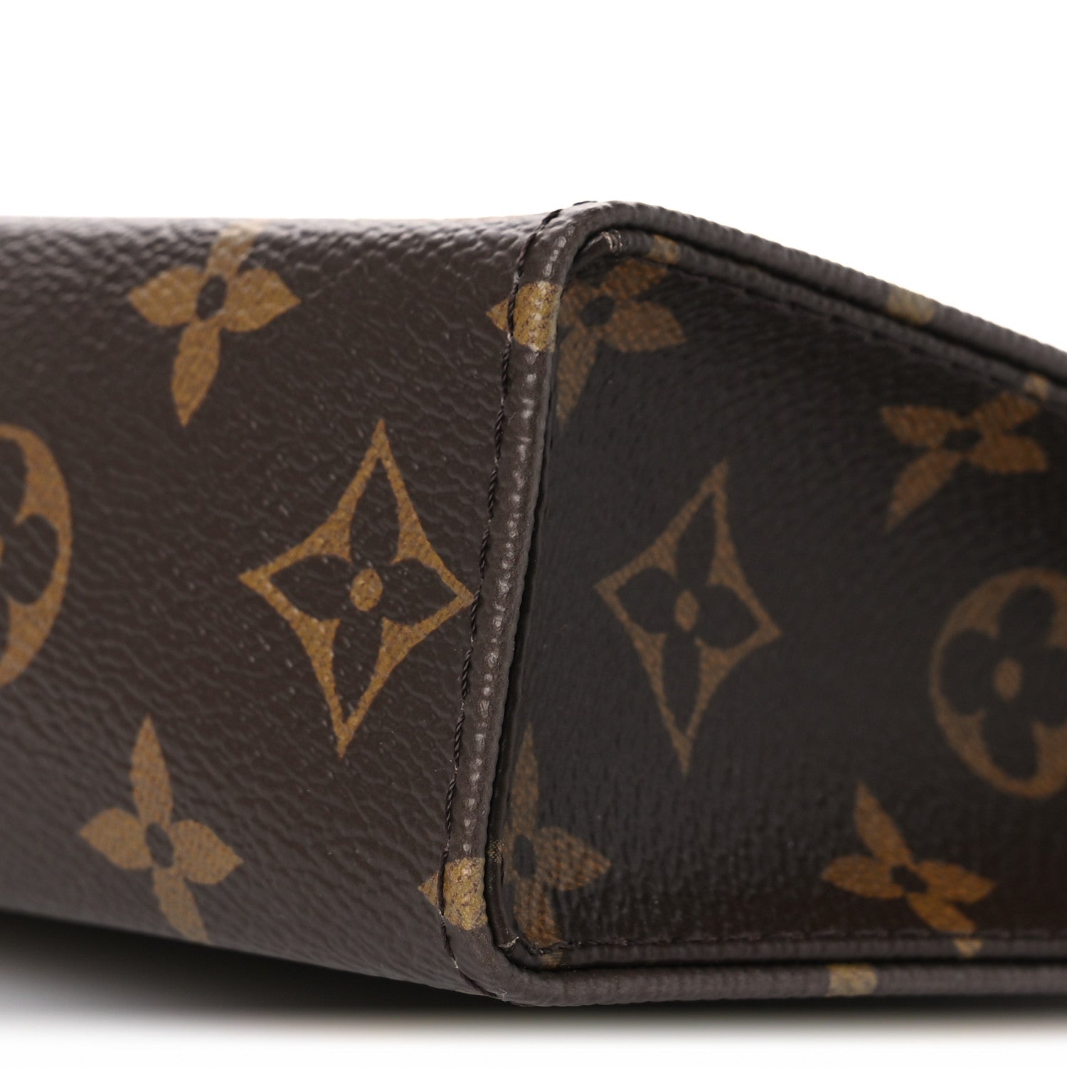 Louis Vuitton Monogram Toiletry Trio Medium Pouch 9 of 11