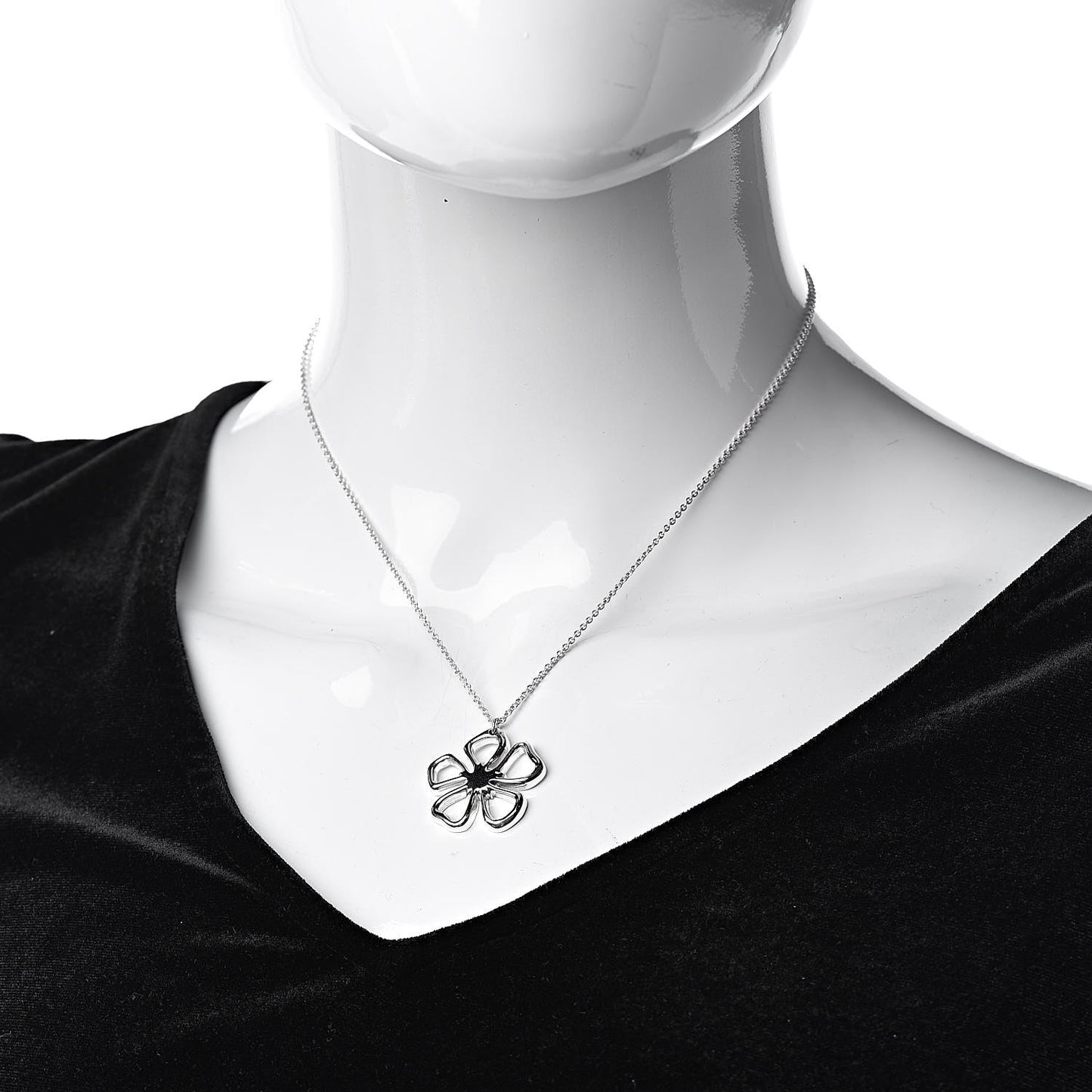 Sterling Silver Open Flower Pendant Necklace