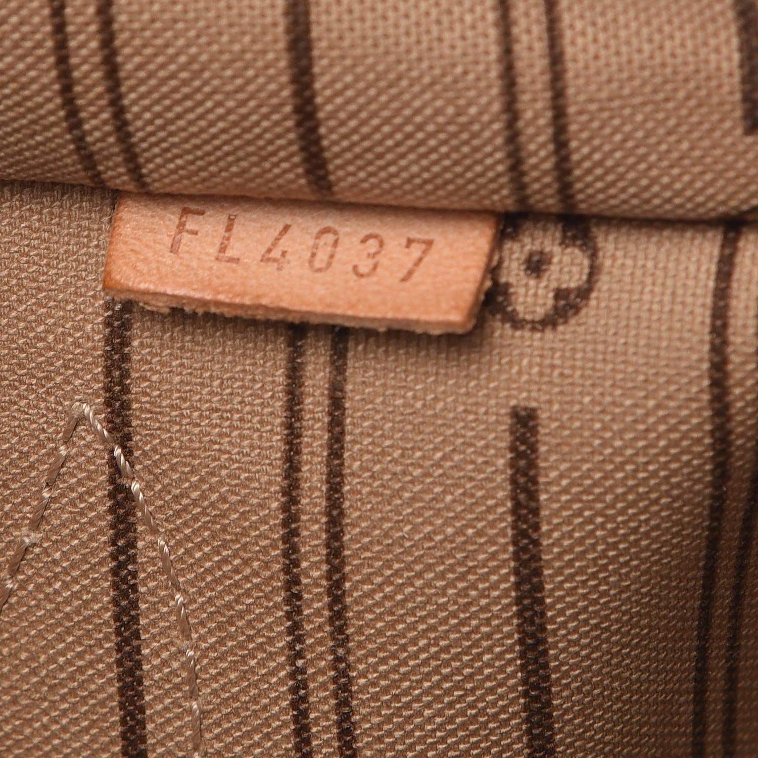 Louis Vuitton Monogram Neverfull GM 9 of 14