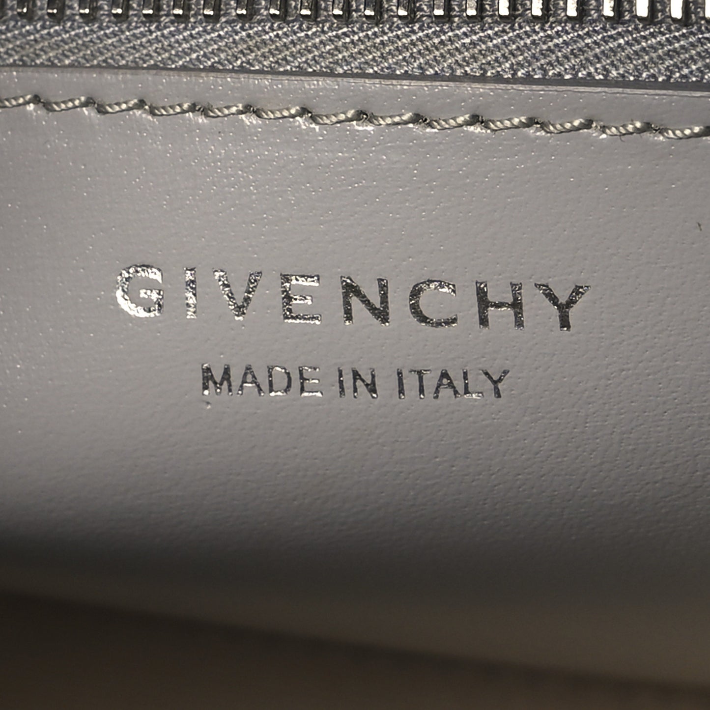 Box Calfskin Mini Lock Antigona Shoulder Bag Cloud Grey