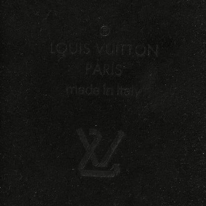 Louis Vuitton Rubber Monogram Trunk With Chain iPhone 14 Pro Case Black 6 of 11