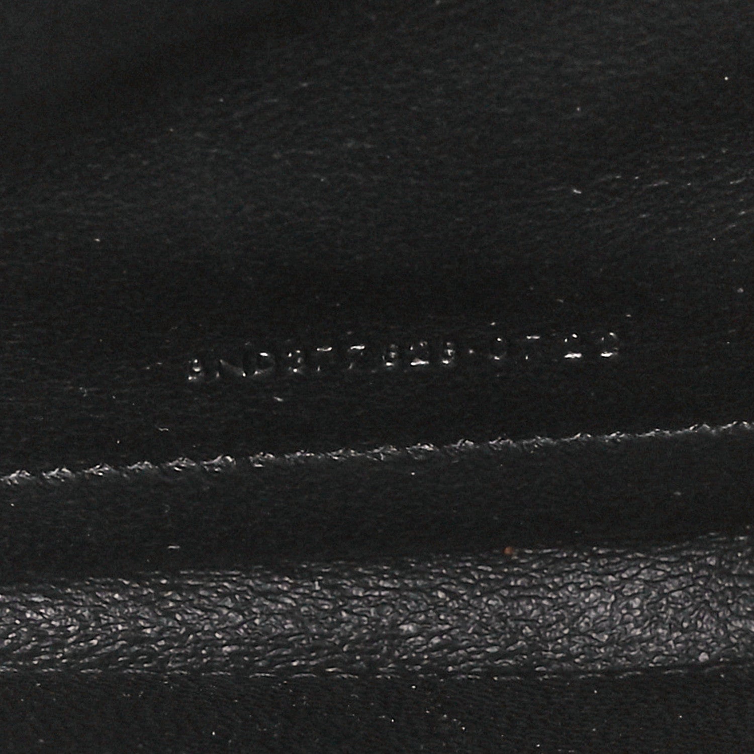 Saint Laurent Grain De Poudre Matelasse Chevron Monogram Chain Wallet Black 7 of 11