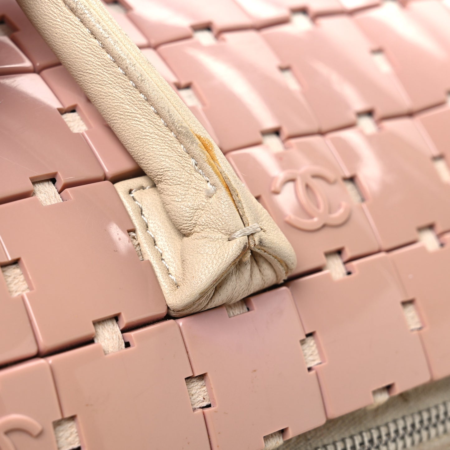 Lambskin Resin Tile Bowler Pink