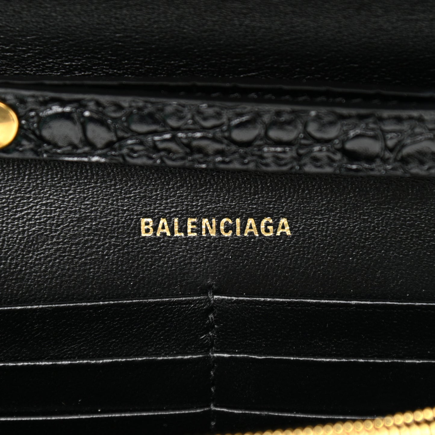 Shiny Calfskin Crocodile Embossed Hourglass Chain Bag Black