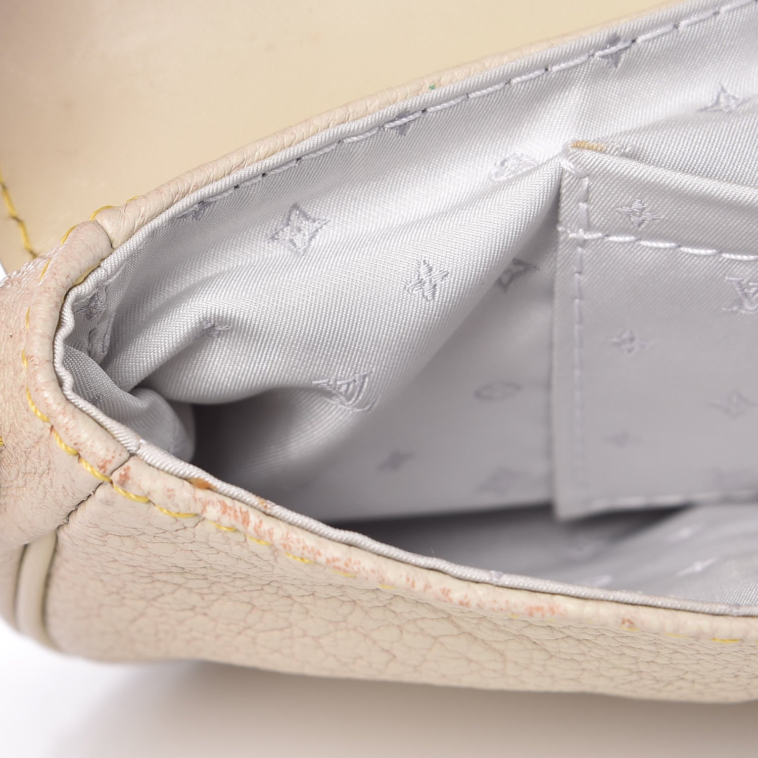 Louis Vuitton Suhali Le Precieux White 11 of 11