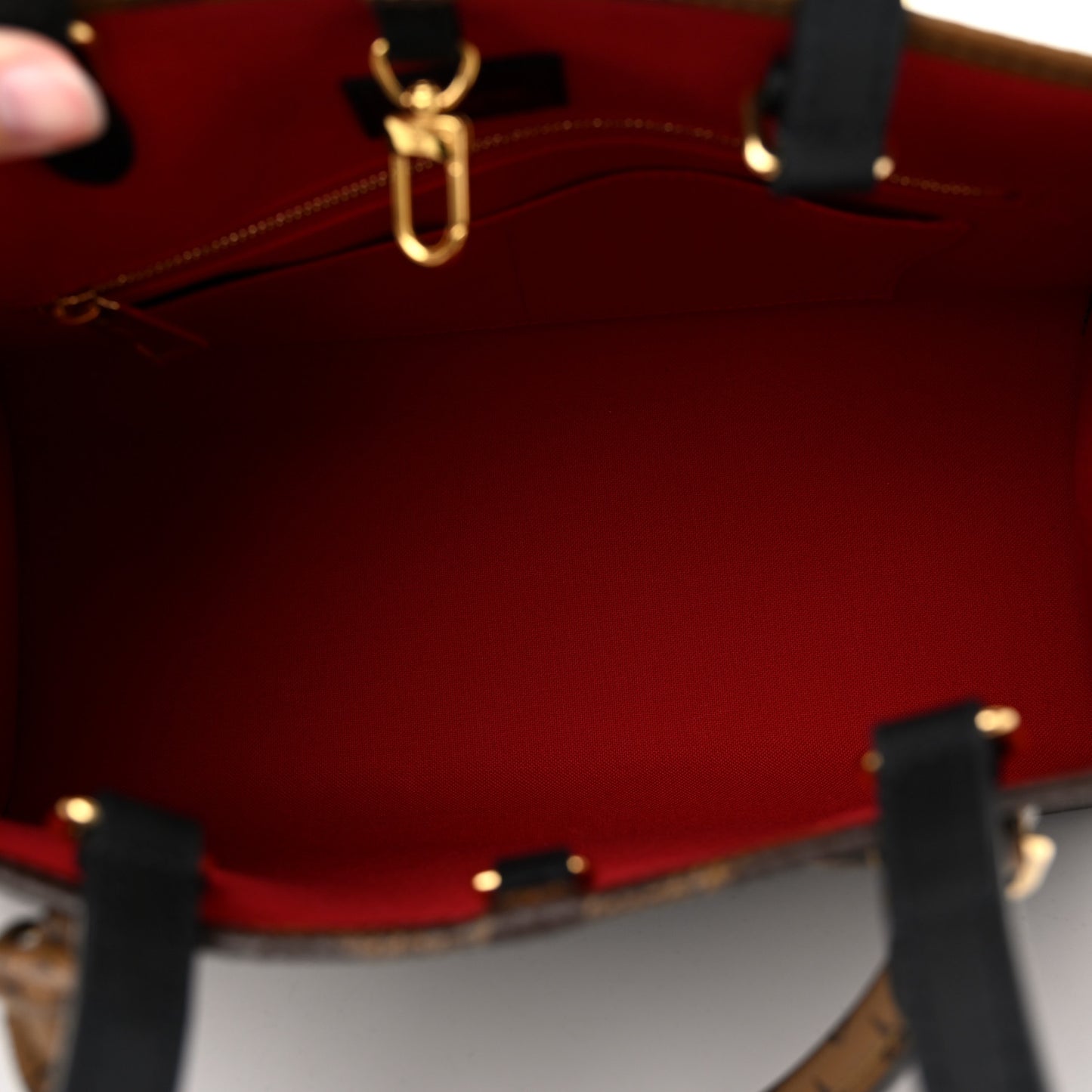 Reverse Monogram Giant Onthego MM