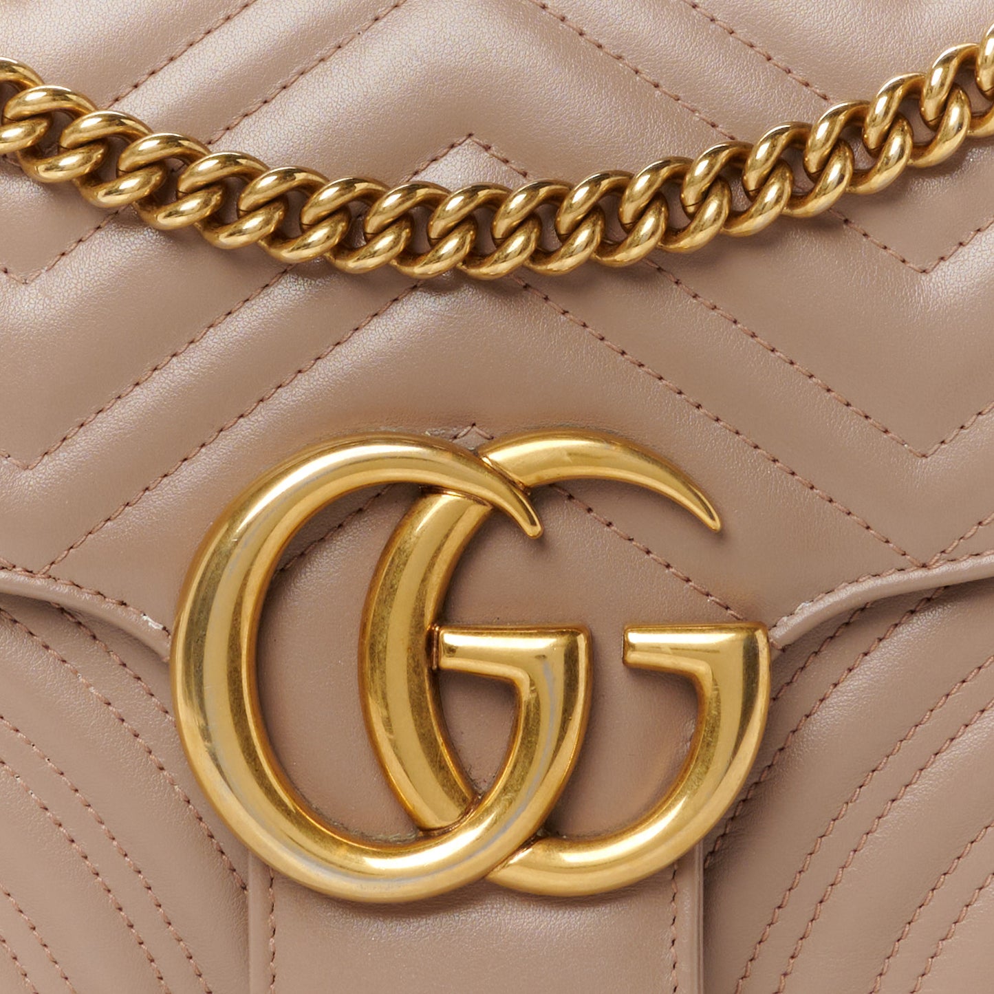 Calfskin Matelasse Medium GG Marmont Shoulder Bag Porcelain Rose