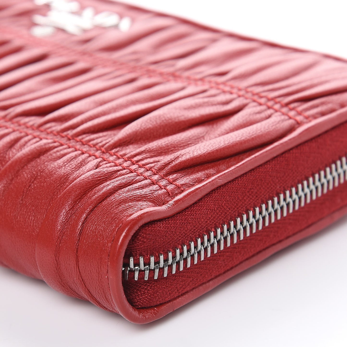 Nappa Gaufre Zip Around Wallet Fuoco