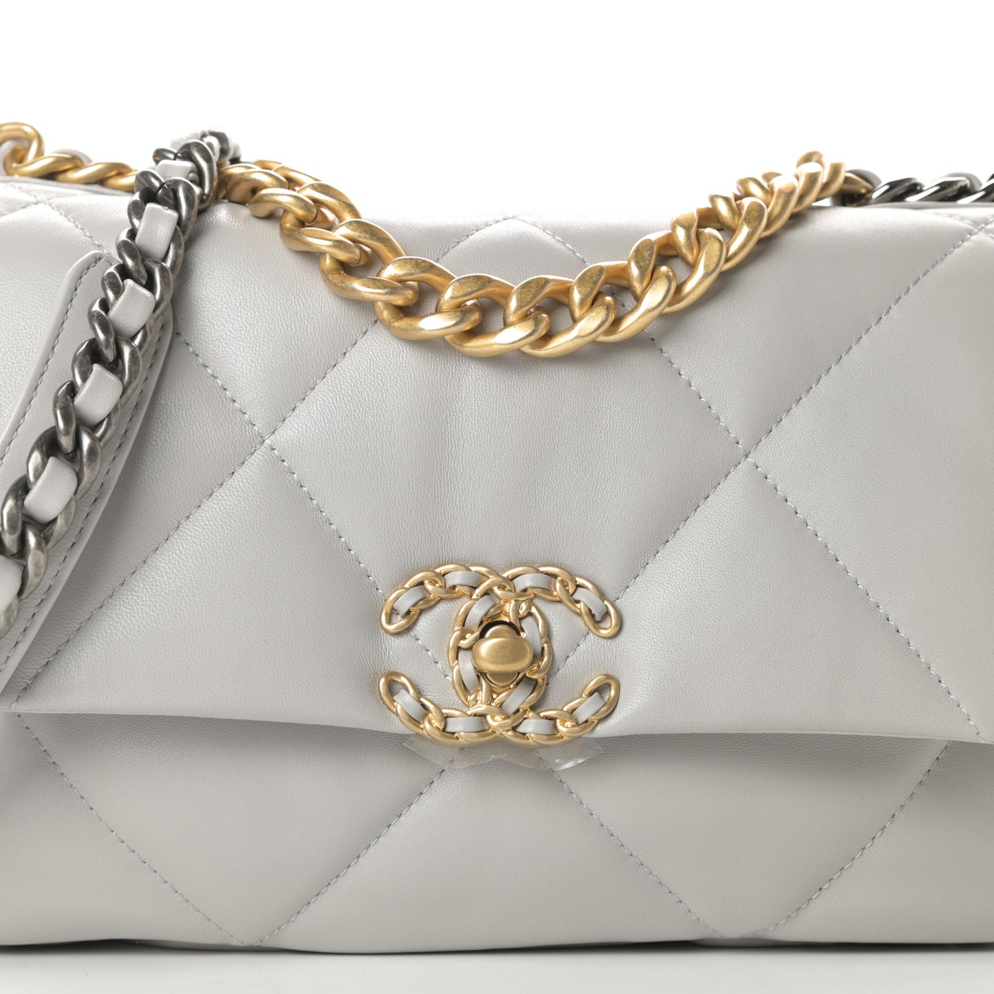 Lambskin Quilted Medium Chanel 19 Flap Grey