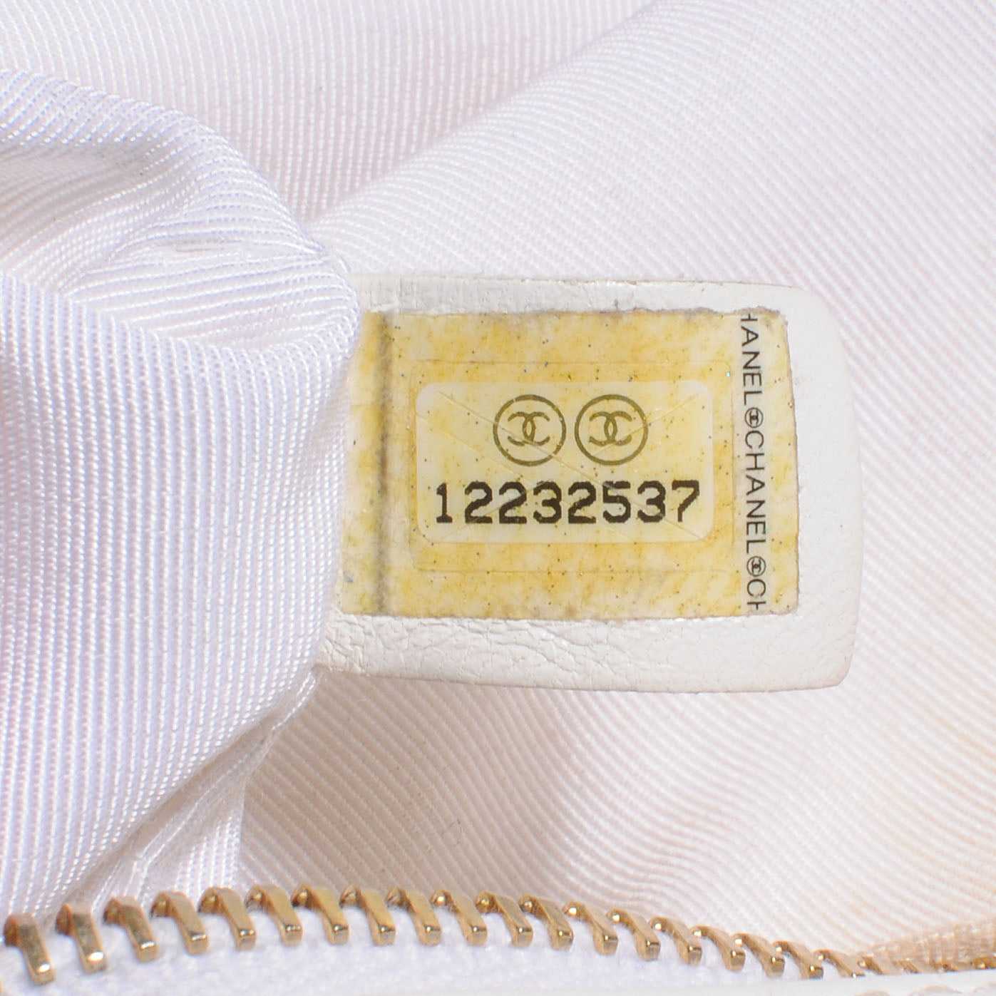 Caviar Quilted Petit Timeless Tote PTT White