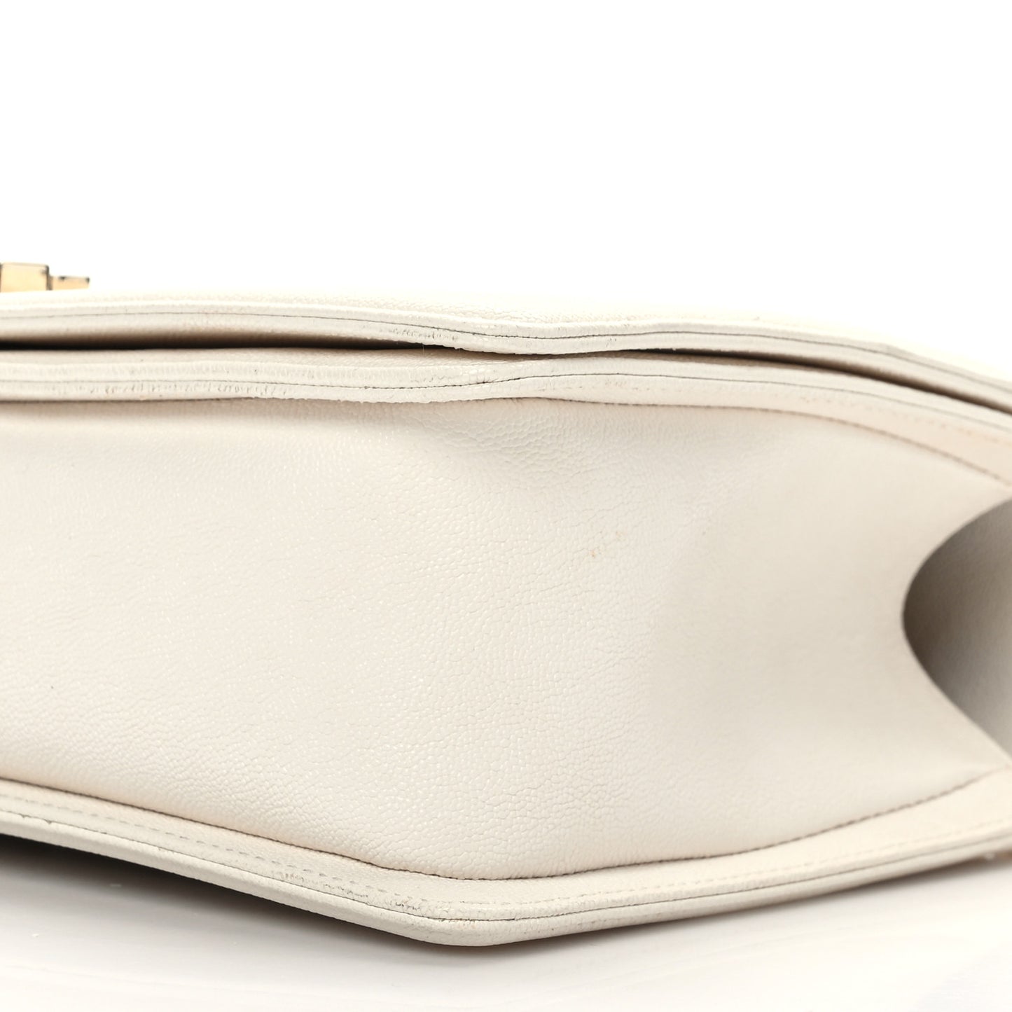Caviar Quilted New Medium Boy Flap White