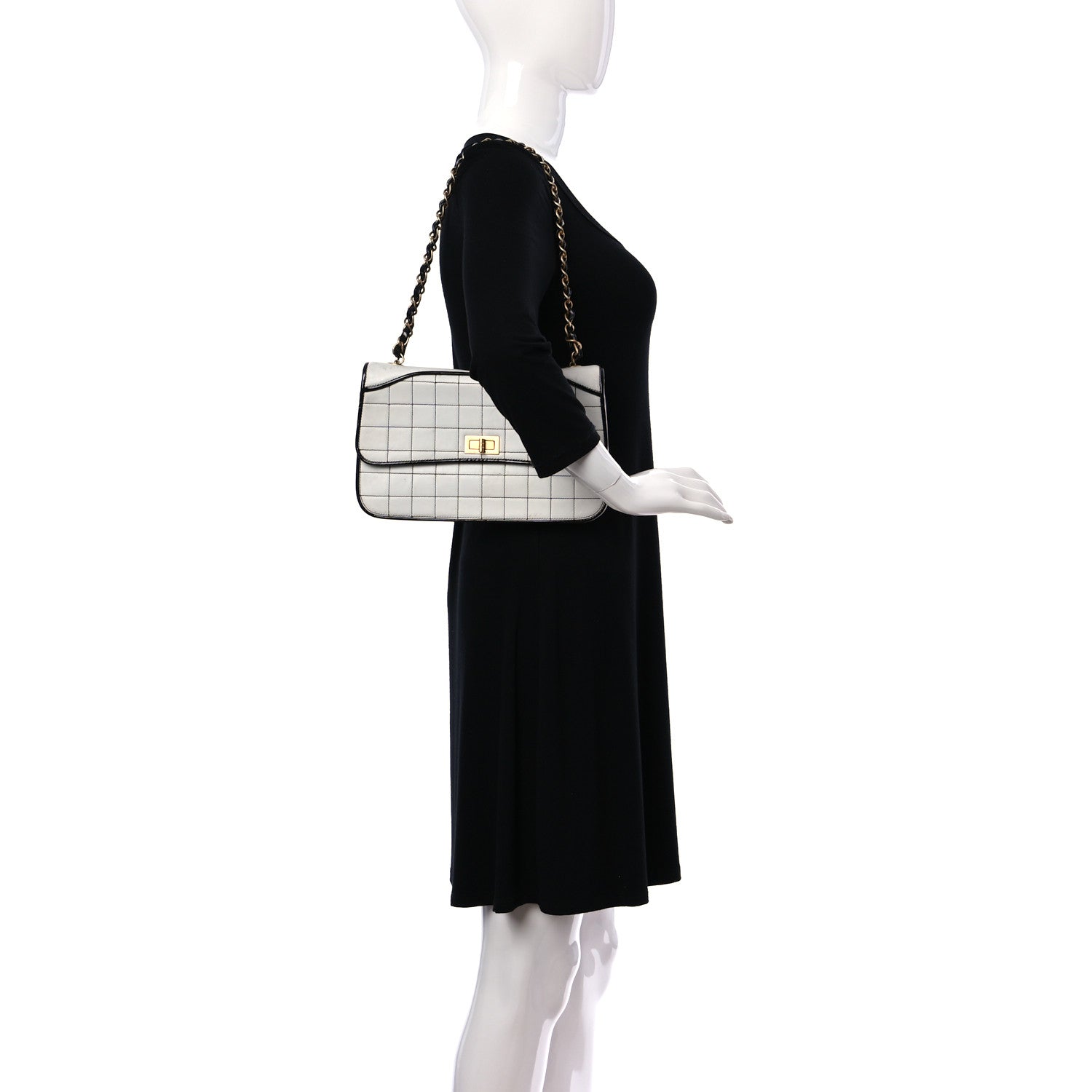 Chanel Lambskin Reissue Chocolate Bar Flap White Black 2 of 30