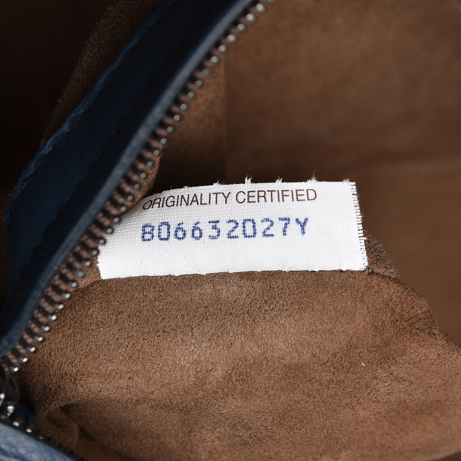 Bottega Veneta Calfskin Intrecciato Boutis Medium Tote Dark Denim 8 of 8