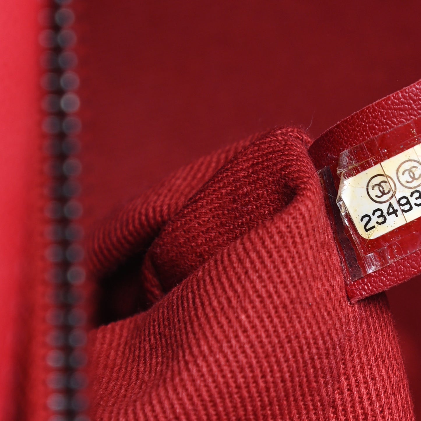 Caviar Quilted Medium Coco Handle Flap Dark Red