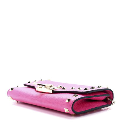 Valentino Garavani Pebbled Calfskin Rockstud Flip Lock Wallet On Chain Dawn Pink 8 of 10