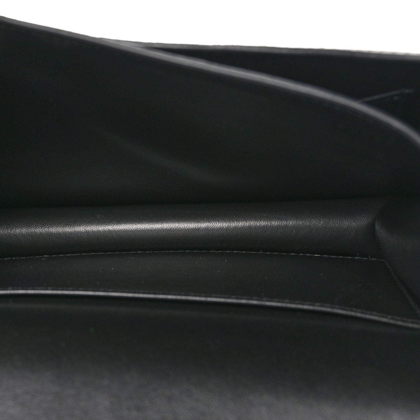 Epsom Constance 18 Black