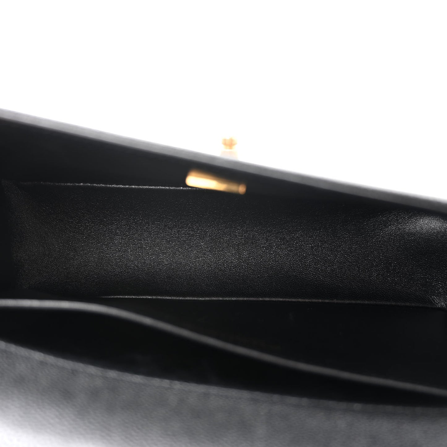 Caviar Chevron Quilted Medium Boy Flap Black