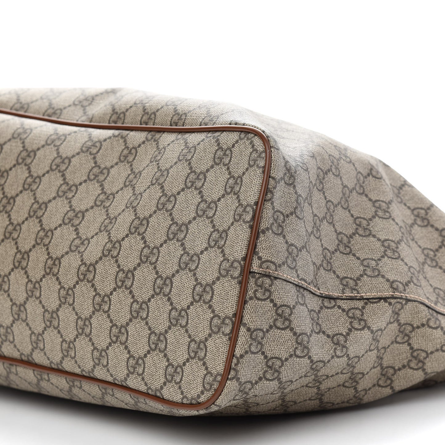 Soft GG Supreme Monogram Medium Crossbody Tote Beige Cuir