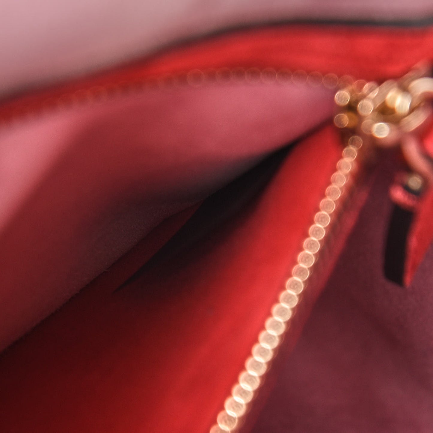 Craquele Nappa Medium Rockstud Spike Shoulder Bag Pink