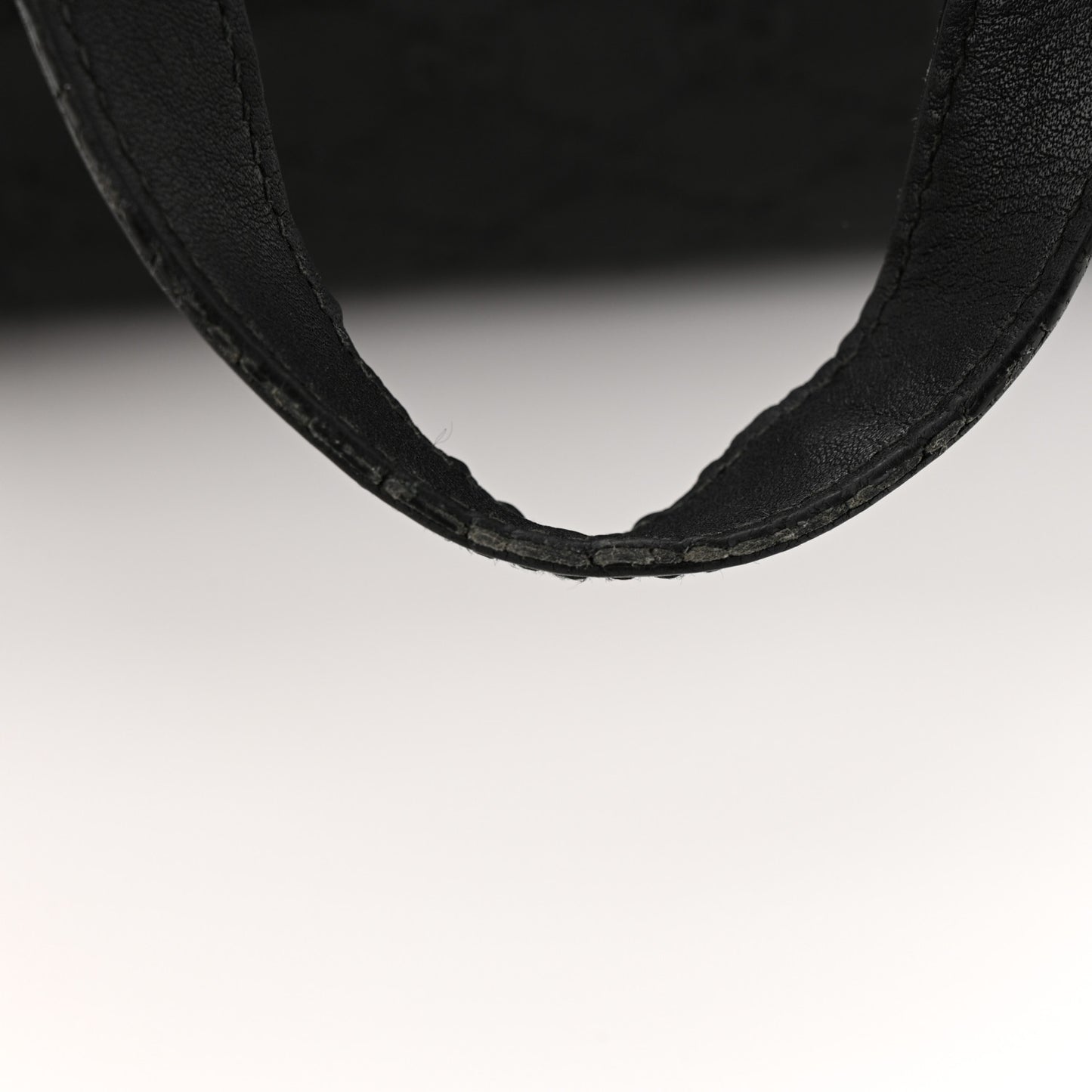 ssima Medium Zippered Shopping Tote Black