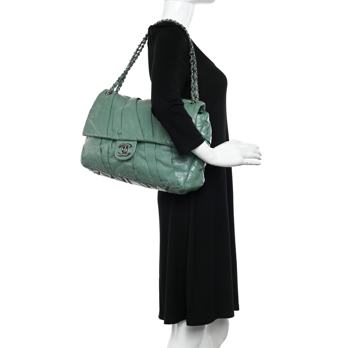 Glazed Calfskin Twisted Maxi Flap Green